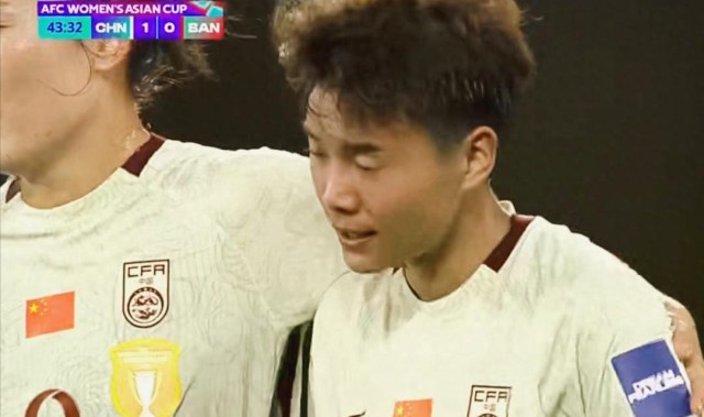 大乐透开奖结果查询结果走势图-高兴不起来！中国女足2-0开门红，踢得混乱险丢球，这样踢难卫冕