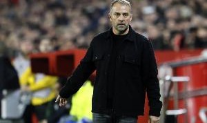 每体：弗里克将与巴萨续约一年，他在巴萨舒适&amp;可能再待三、四年