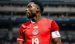 强行让阿方索出战？加拿大足协：没有不顾球员健康，将全力支持他